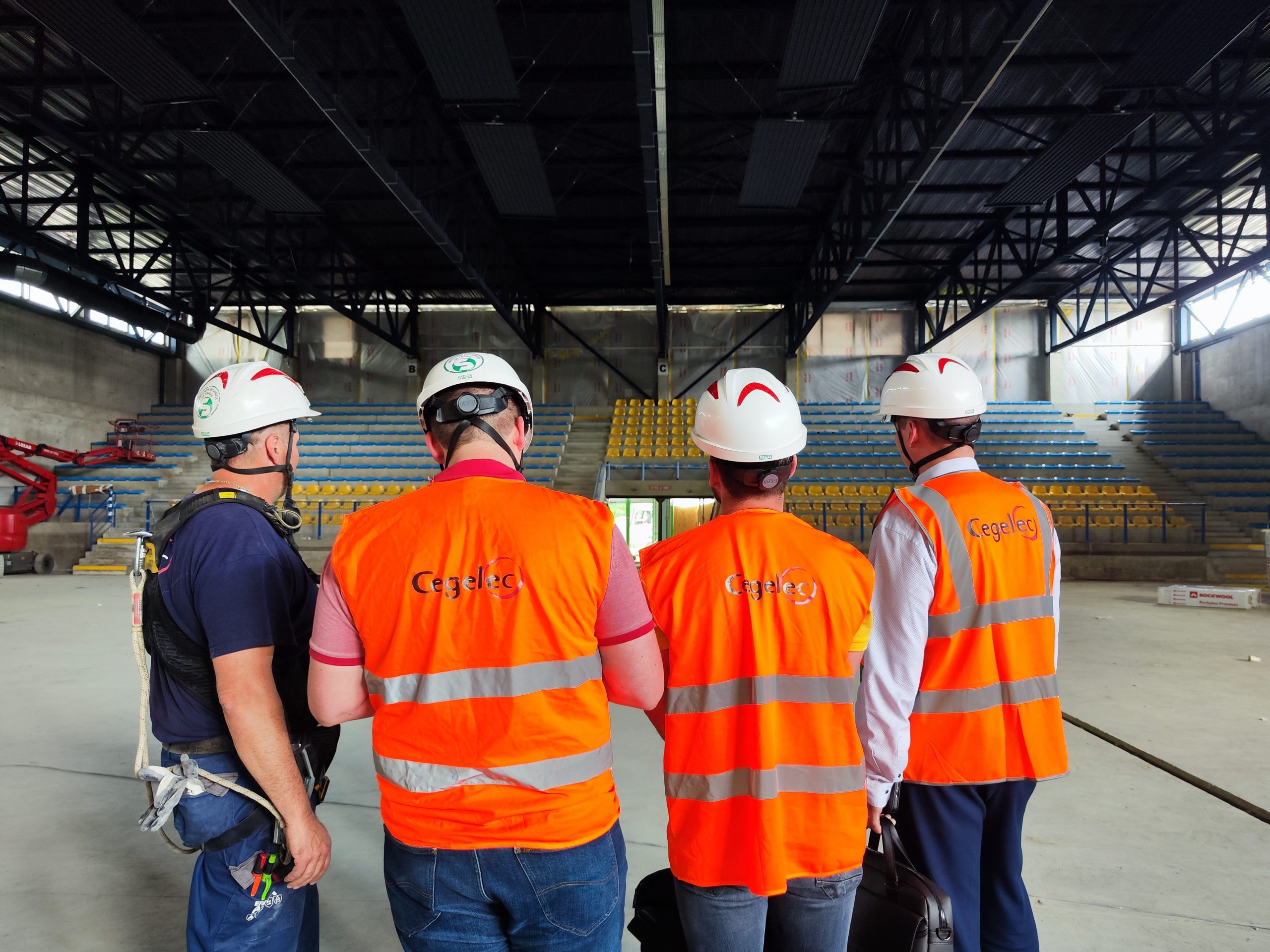 équipe Cegelec Vosges sur chantier